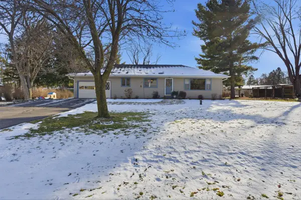 S17W36879 Henry STREET, Dousman, WI 53118