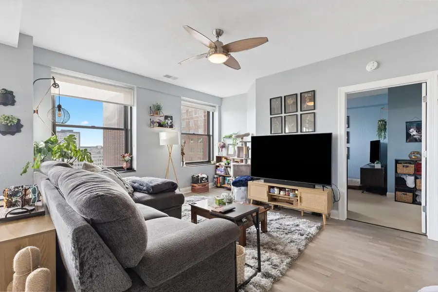 606 W Wisconsin AVENUE #802, Milwaukee, WI 53203 - #2