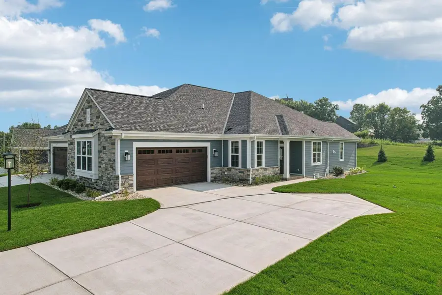 2117 Bluestem DRIVE #0202, Waukesha, WI 53188 - #3