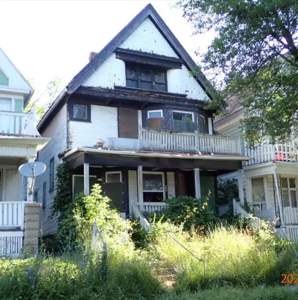 2324 W Clarke STREET #2326, Milwaukee, WI 53206