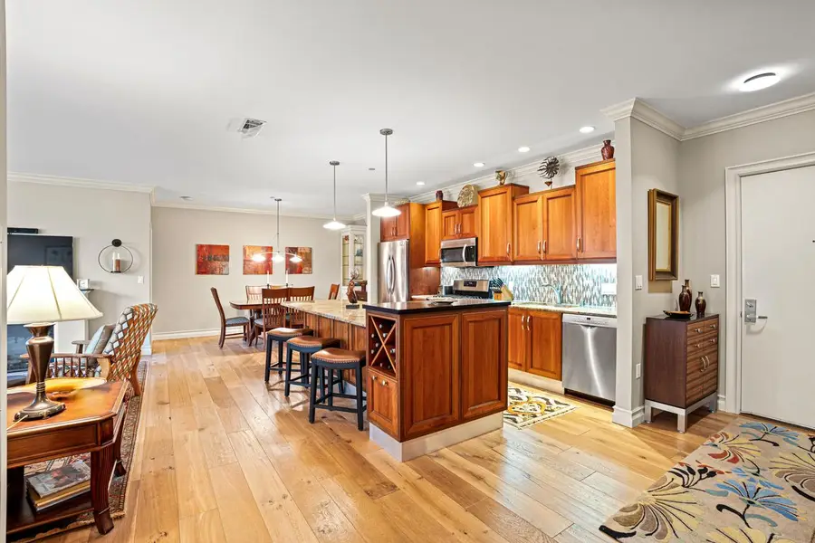 1522 N Prospect AVENUE #204, Milwaukee, WI 53202 - Image #3