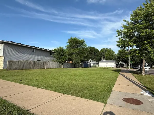 1202 WEST AVENUE S, La Crosse, WI 54601