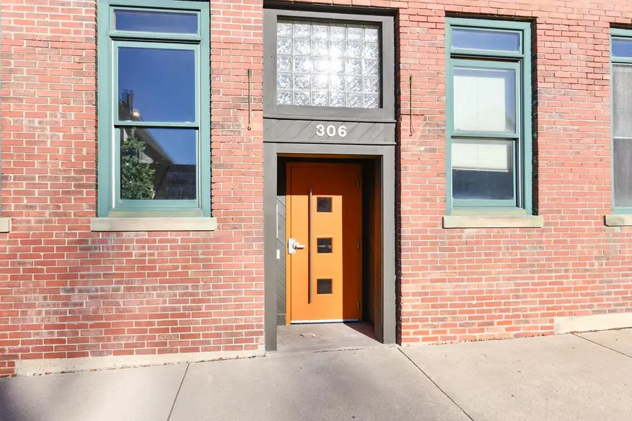 306 E Lincoln AVENUE #2, Milwaukee, WI 53207 - Image #3