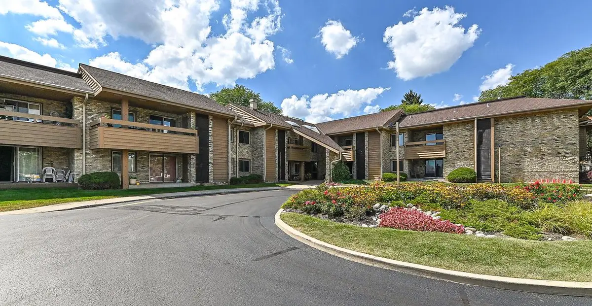 2101 W Good Hope ROAD #207, Glendale, WI 53209 - Image #1