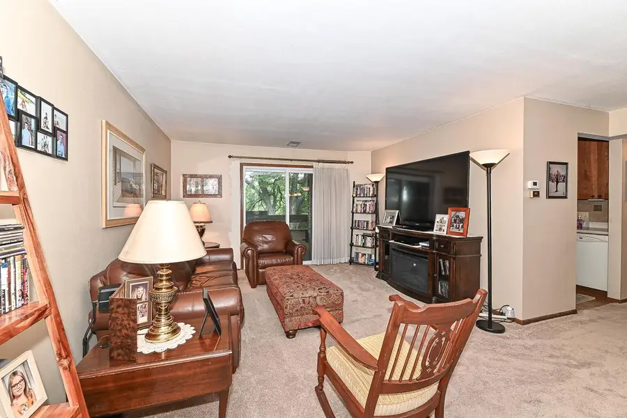 2101 W Good Hope ROAD #207, Glendale, WI 53209 - Image #2