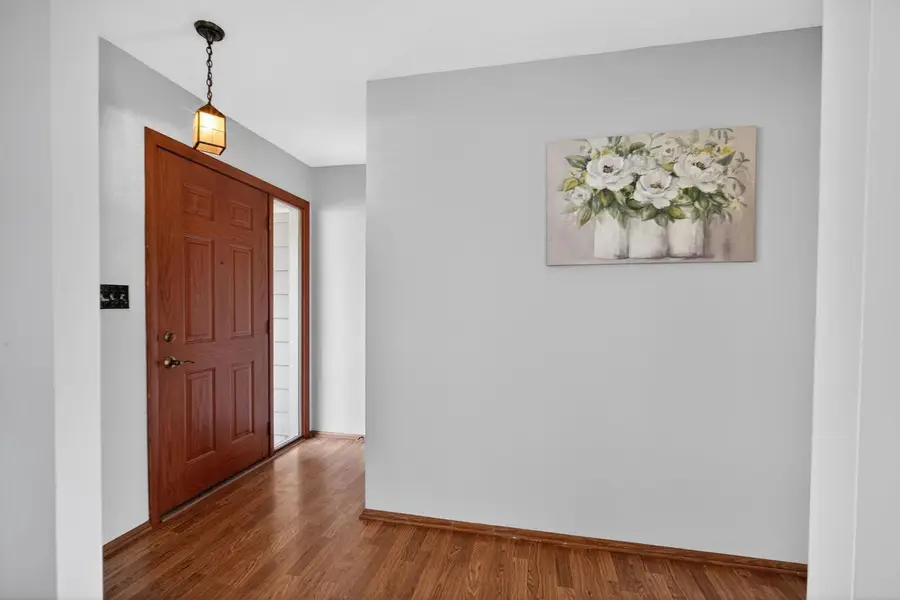 8942 N Silver Brook LANE, Brown Deer, WI 53223 - Image #3