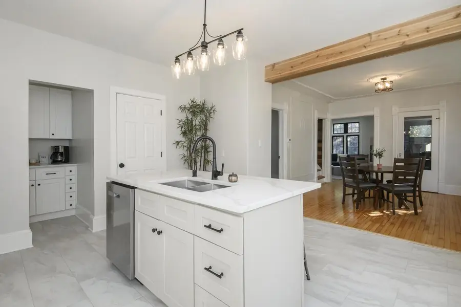 2911 N Newhall STREET, Milwaukee, WI 53211 - #3