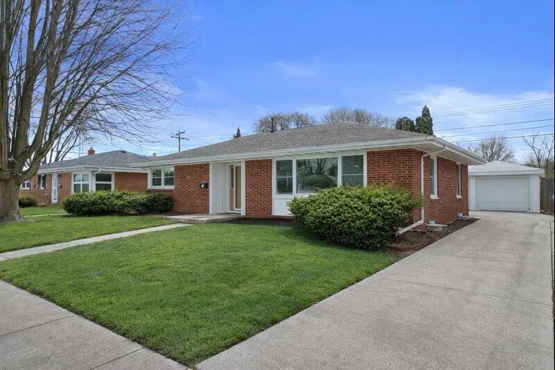 1108 Shorecrest DRIVE, Racine, WI 53402 - Image #2