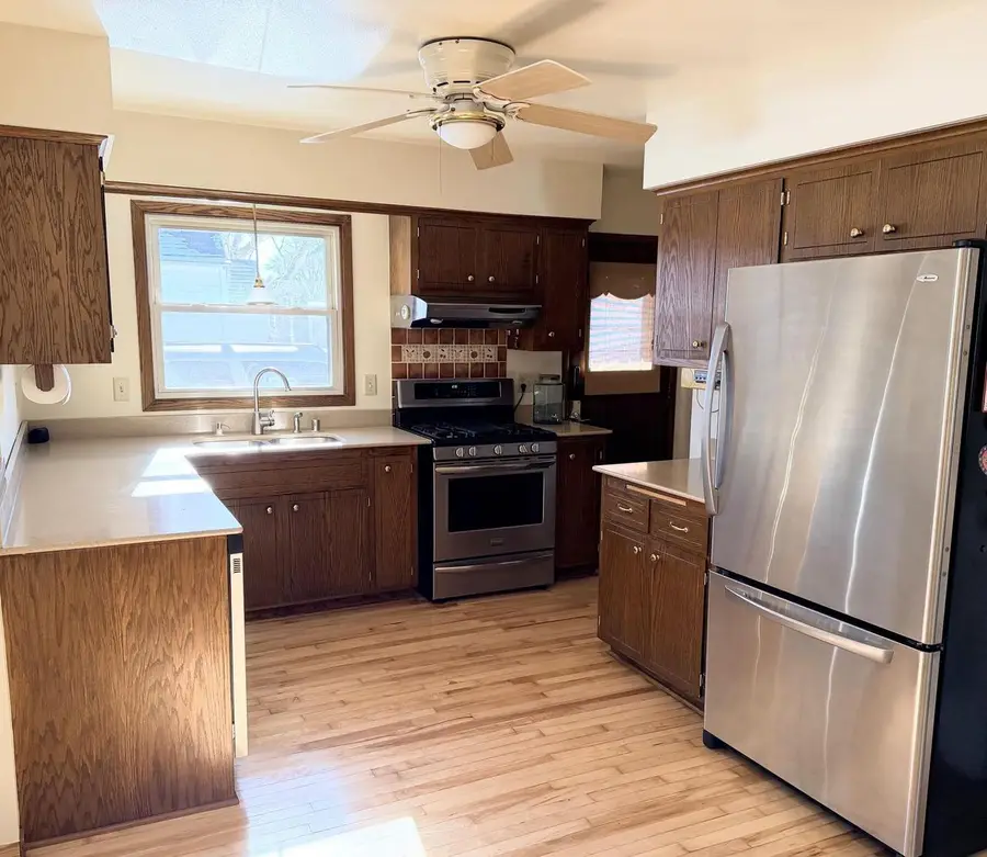 4127 S 89th STREET, Greenfield, WI 53228 - Image #3