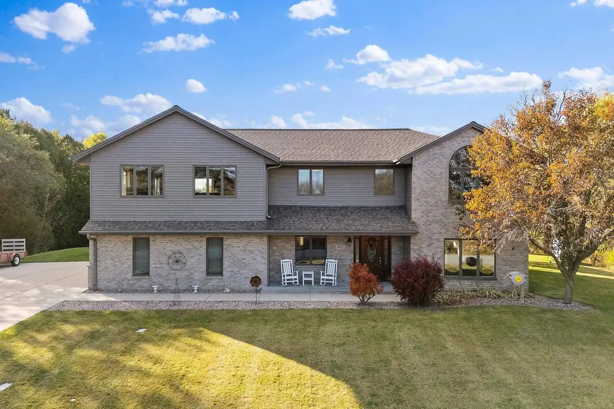 9083 Fillmore ROAD, Fredonia, WI 53021 - Image #1