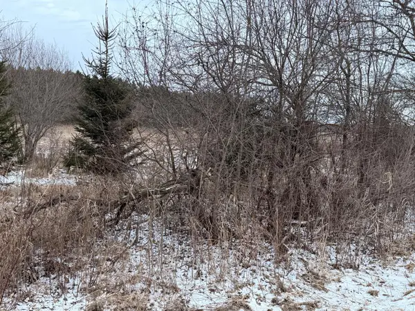 970 MILL POND ROAD, Dousman, WI 53118