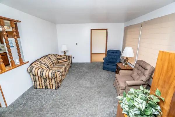 325 W Dodge STREET, Port Washington, WI 53074