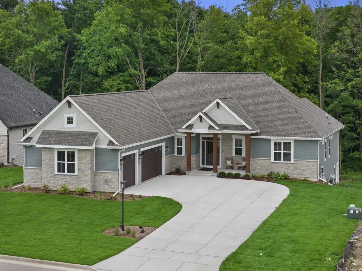 N66W21333 Sagebrush DRIVE, Lannon, WI 53046 - Image #1