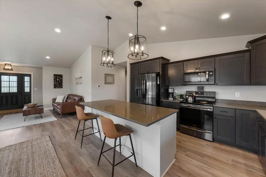 140 Sunrise COURT, Cedar Grove, WI 53013 - Image #3