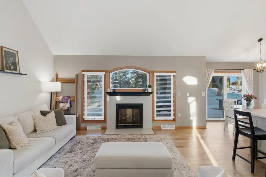 1115 Riverway COURT, Pewaukee, WI 53072 - Image #2