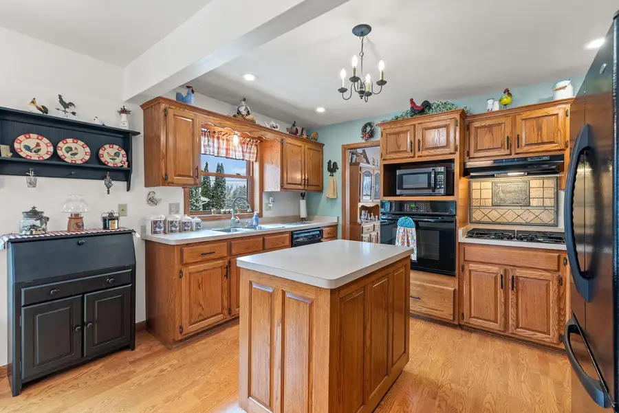 W1072 Hilltop ROAD, Rubicon, WI 53078 - Image #3