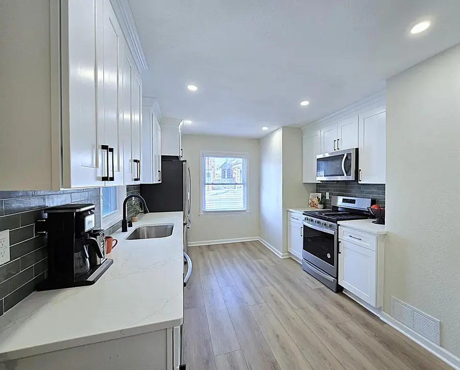 2546 S 13th STREET, Milwaukee, WI 53215 - #3