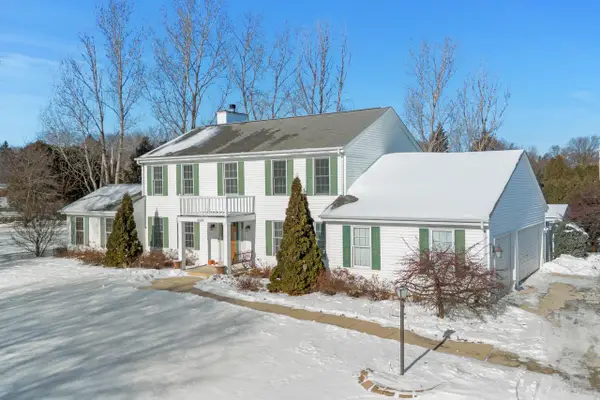 14040 W Glendale AVENUE, Brookfield, WI 53005