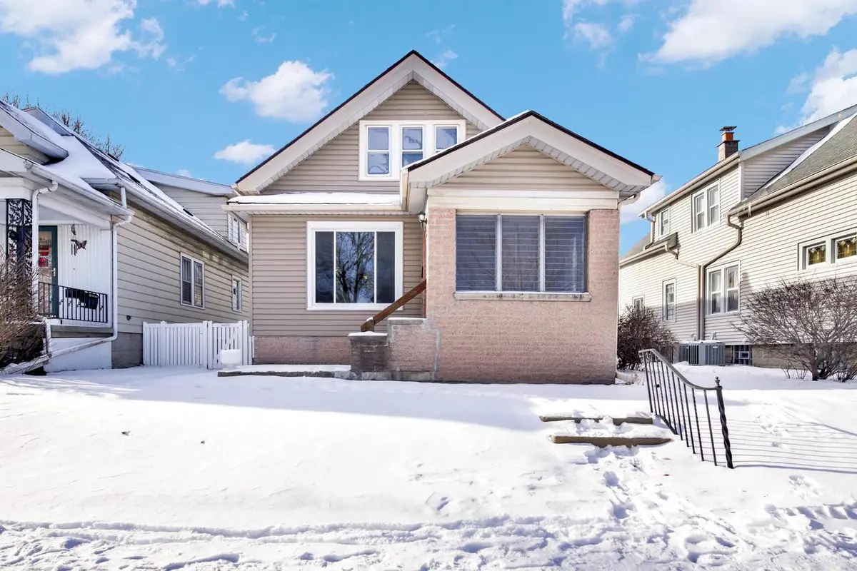 2065 S 71st STREET, West Allis, WI 53219 - Image #1