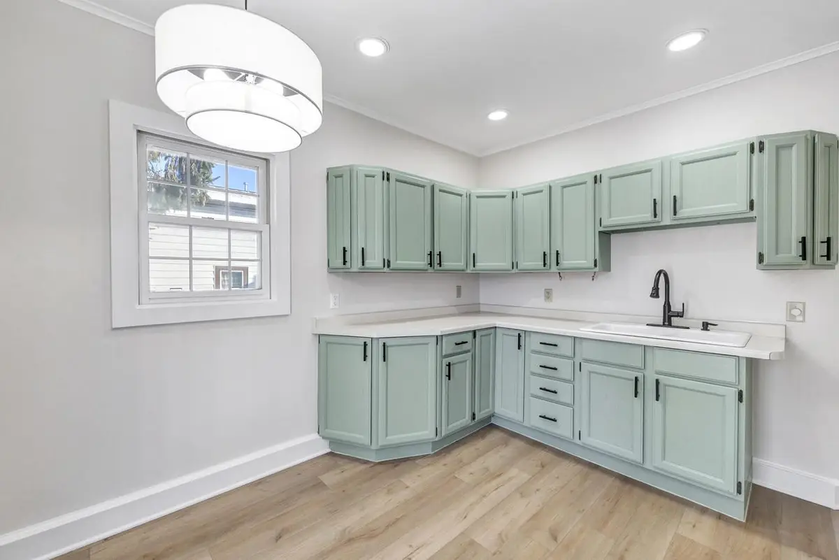 1306 NEW YORK AVENUE, Manitowoc, WI 54220 - Image #1