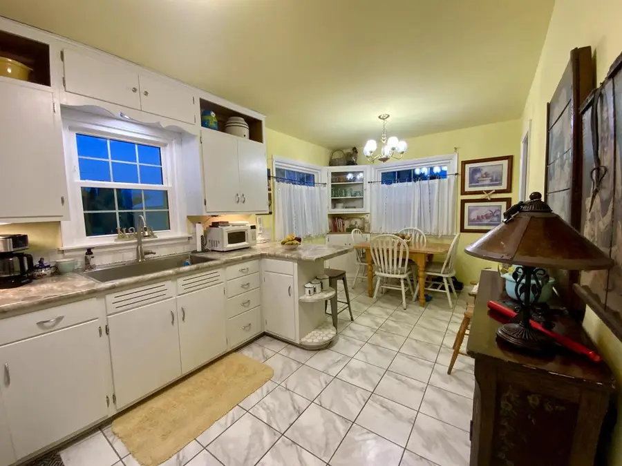 1720 Viebahn STREET, Manitowoc, WI 54220 - Image #3