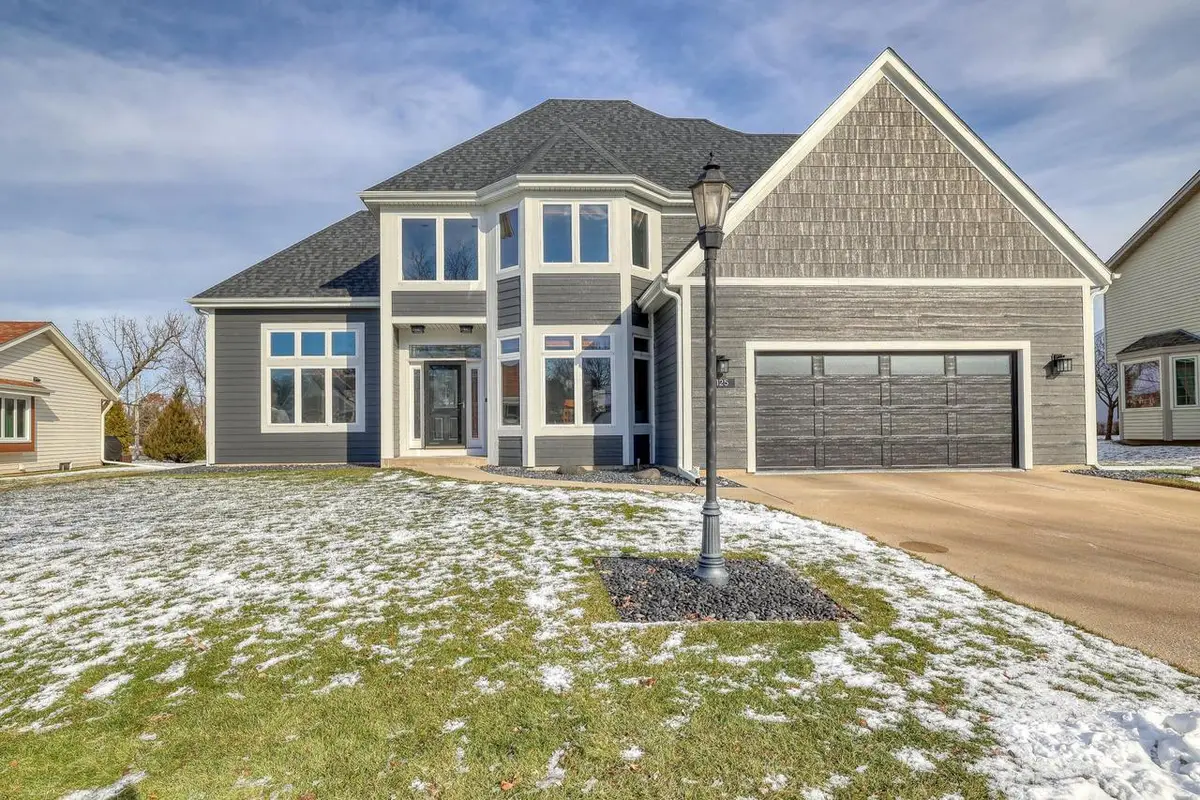 1125 Carlee Ann LANE, Pewaukee, WI 53072 - Image #1