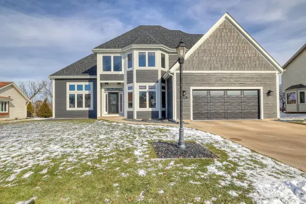 1125 Carlee Ann LANE, Pewaukee, WI 53072