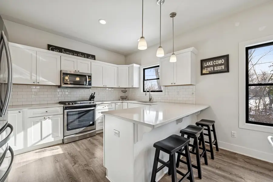 W3801 Woodland DRIVE, Lake Geneva, WI 53147 - Image #2