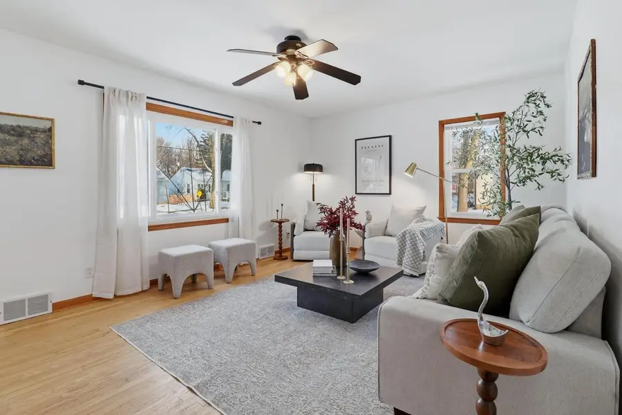 835 E Holt AVENUE, Milwaukee, WI 53207 - Image #3