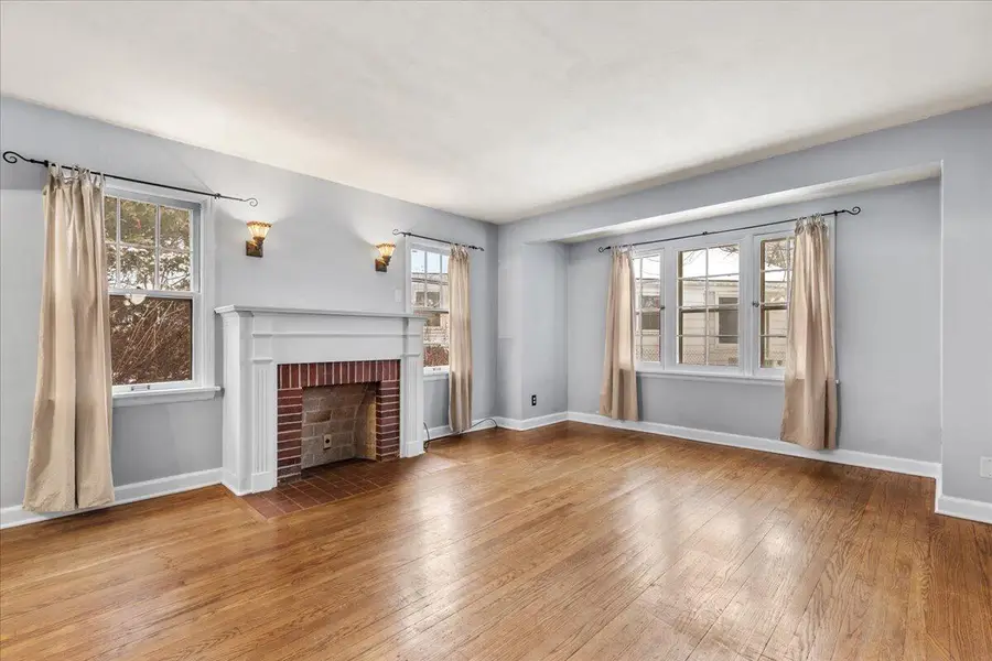 9725 W Hope AVENUE, Wauwatosa, WI 53222 - #3