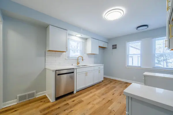 5657 N 40th STREET, Milwaukee, WI 53209