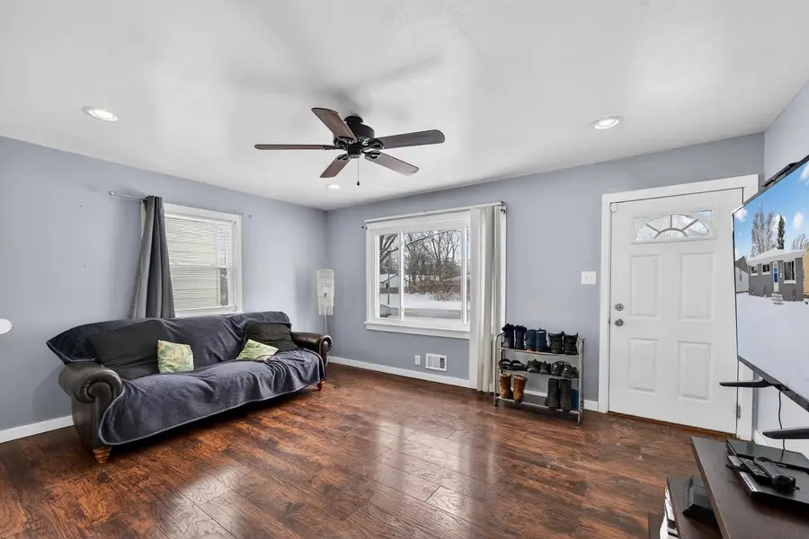 8136 W Sheridan AVENUE, Milwaukee, WI 53218 - Image #3