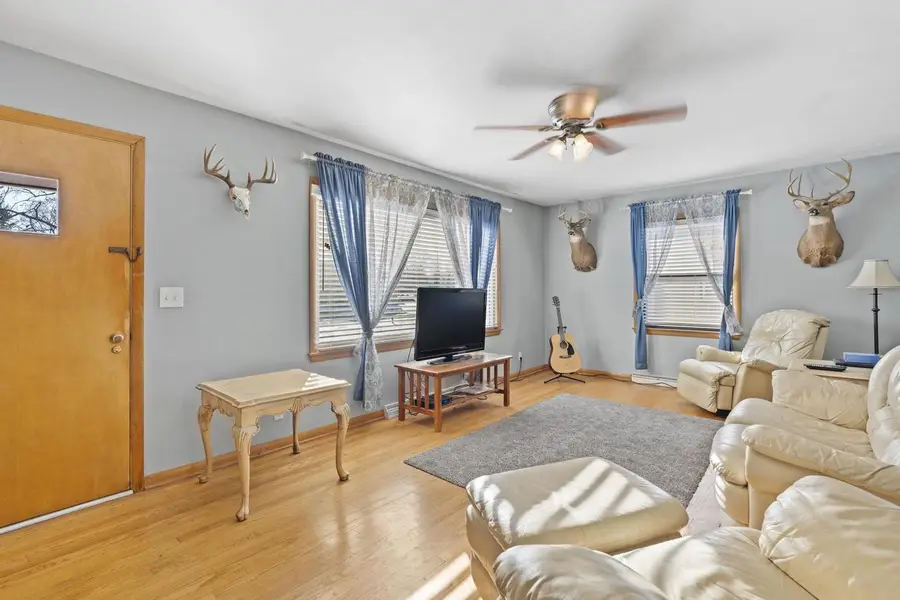 1924 Johnson AVENUE, Racine, WI 53402 - Image #3