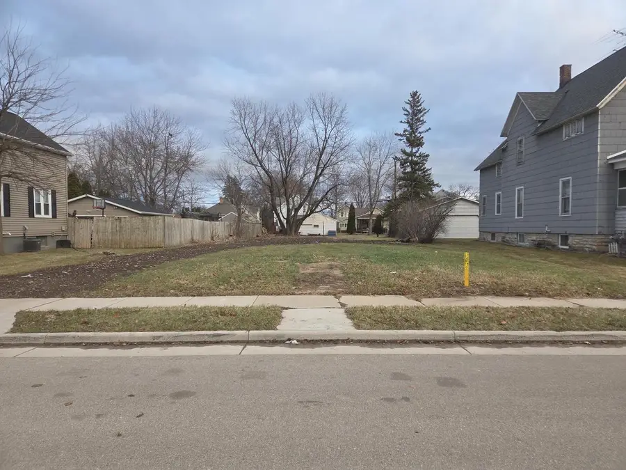 93 S BELL STREET, Fond Du Lac, WI 54935 - Image #2