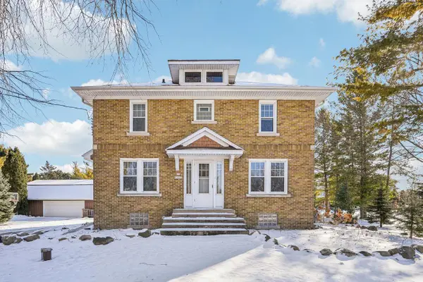 S72W14573 Woods ROAD, Muskego, WI 53150