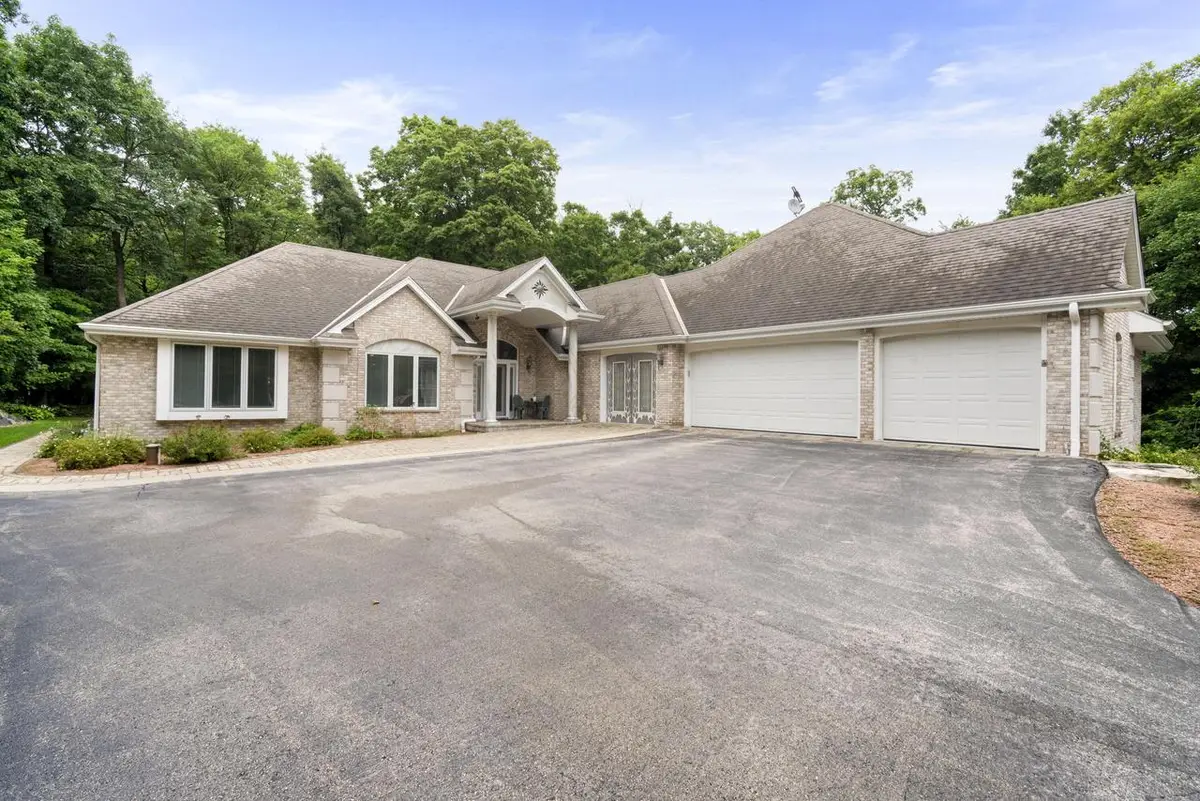4538 Church DRIVE, West Bend, WI 53095 - #1