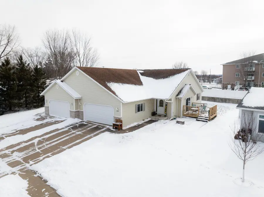 1027 Branding Iron ROAD #1027/1029, West Salem, WI 54669 - Image #2