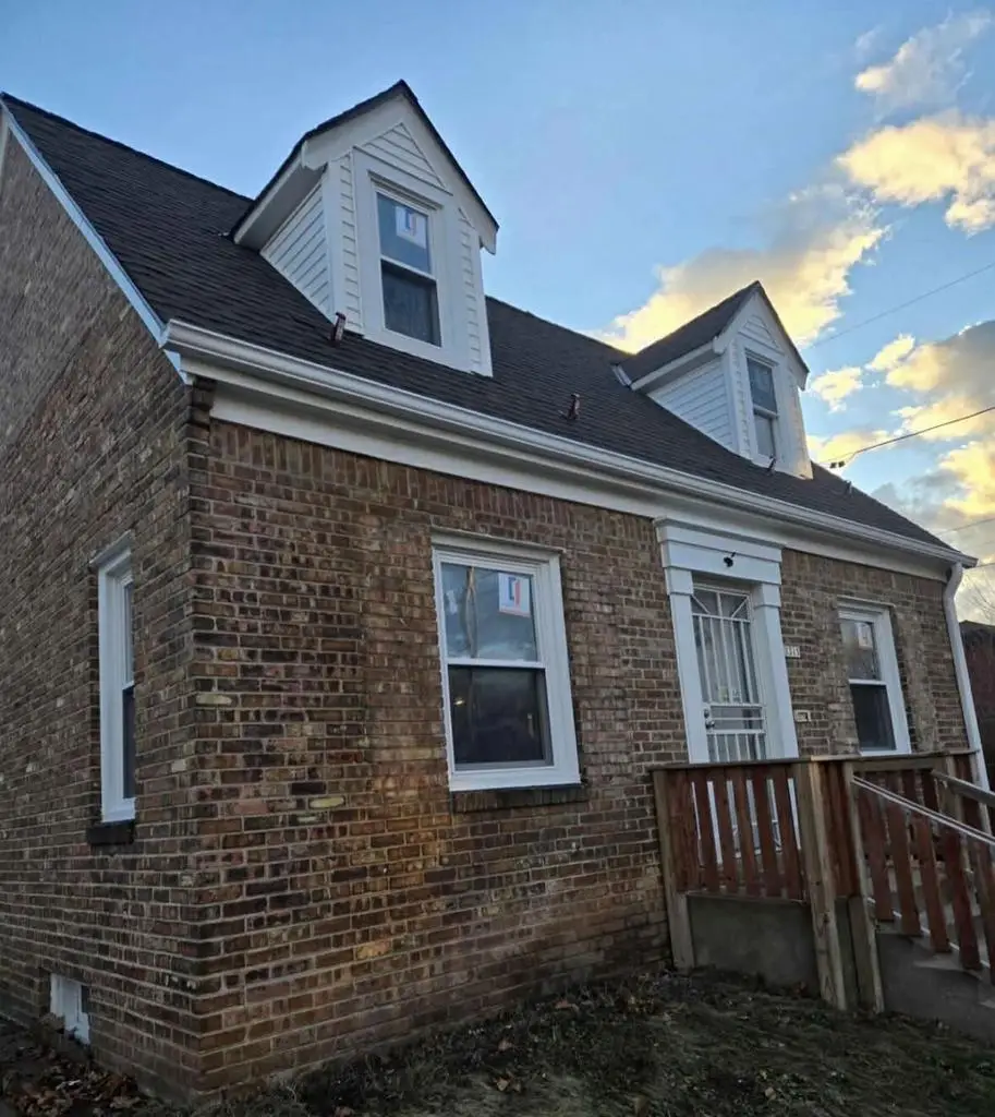 1315 W Keefe AVENUE, Milwaukee, WI 53206 - Image #1