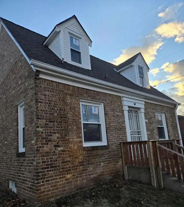 1315 W Keefe AVENUE, Milwaukee, WI 53206