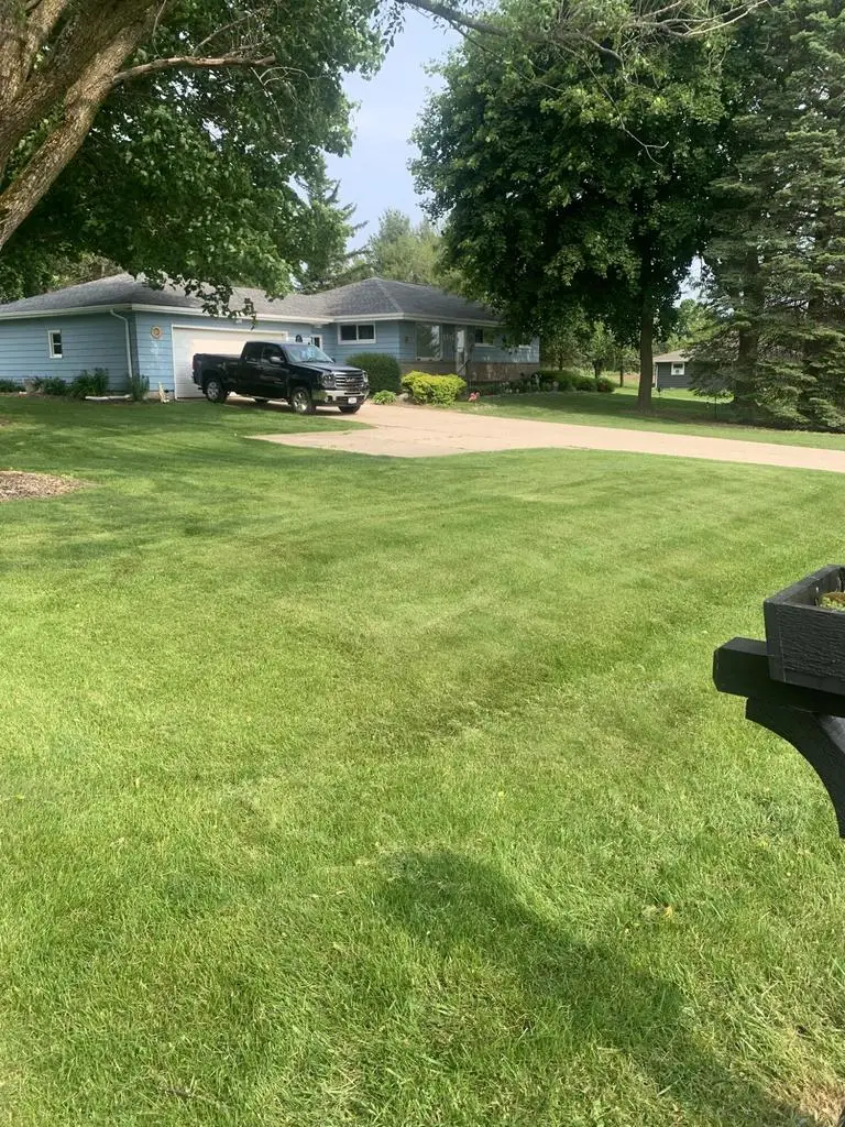 6349 Nabob DRIVE, West Bend, WI 53095 - Image #2