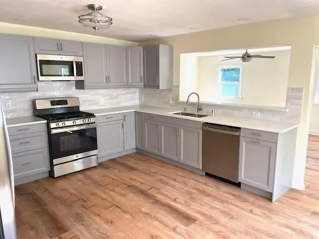 1153 N 11th AVENUE, West Bend, WI 53090 - #2