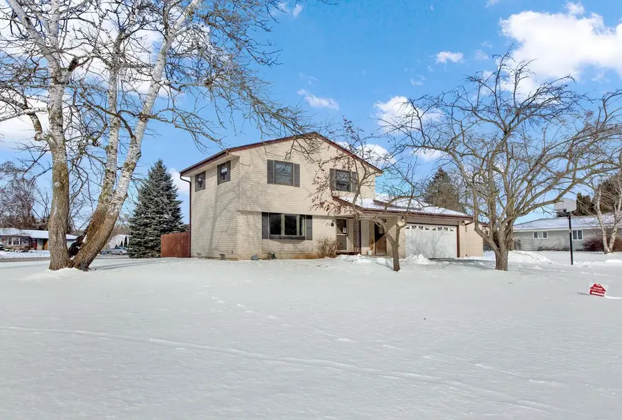 N61W23398 Tulip LANE, Sussex, WI 53089 - Image #3