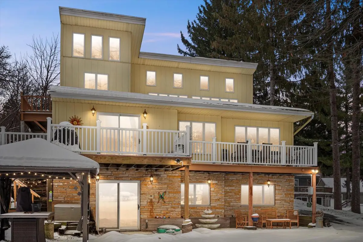 S108W34703 Jacks Bay ROAD, Mukwonago, WI 53149 - Image #1