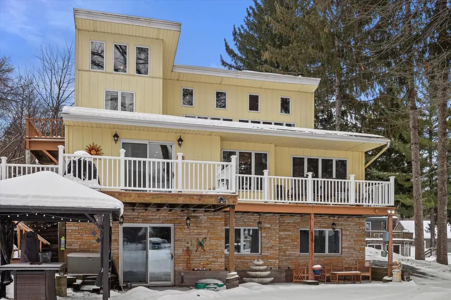 S108W34703 Jacks Bay ROAD, Mukwonago, WI 53149 - Image #2