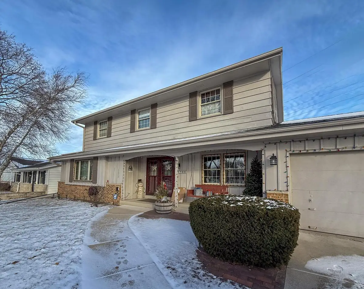 2760 N Park DRIVE, Wauwatosa, WI 53222 - #1