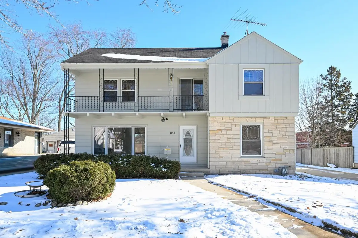 1132 11th AVENUE, Grafton, WI 53024 - Image #1