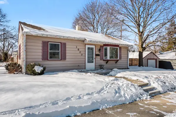 1800 Highland AVENUE, Waukesha, WI 53186