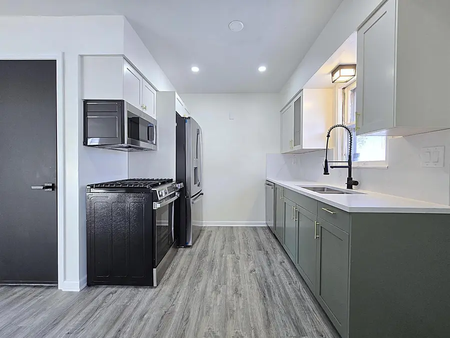 8114 W Congress STREET, Milwaukee, WI 53218 - Image #3