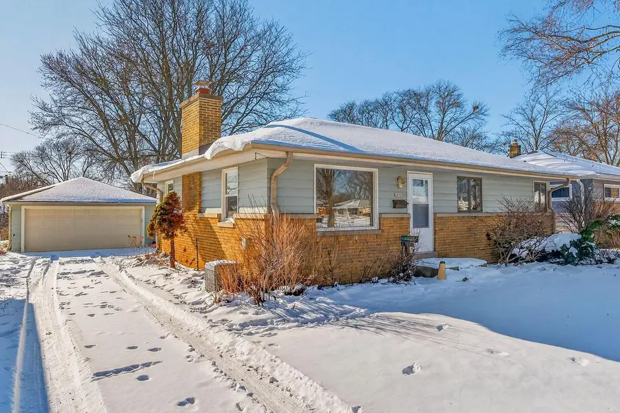 10525 W Custer AVENUE, Milwaukee, WI 53225 - Image #2