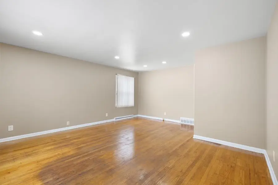 4306 N 72nd STREET, Milwaukee, WI 53216 - Image #2